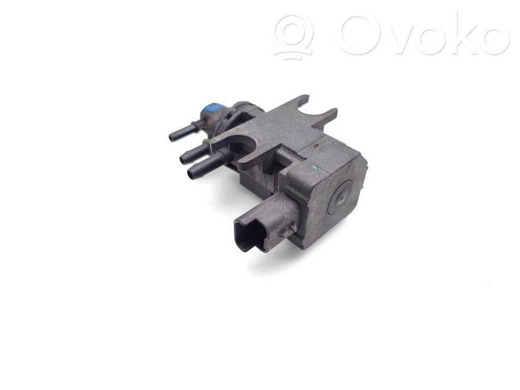 Ford Mondeo MK V Supapă vacuum 