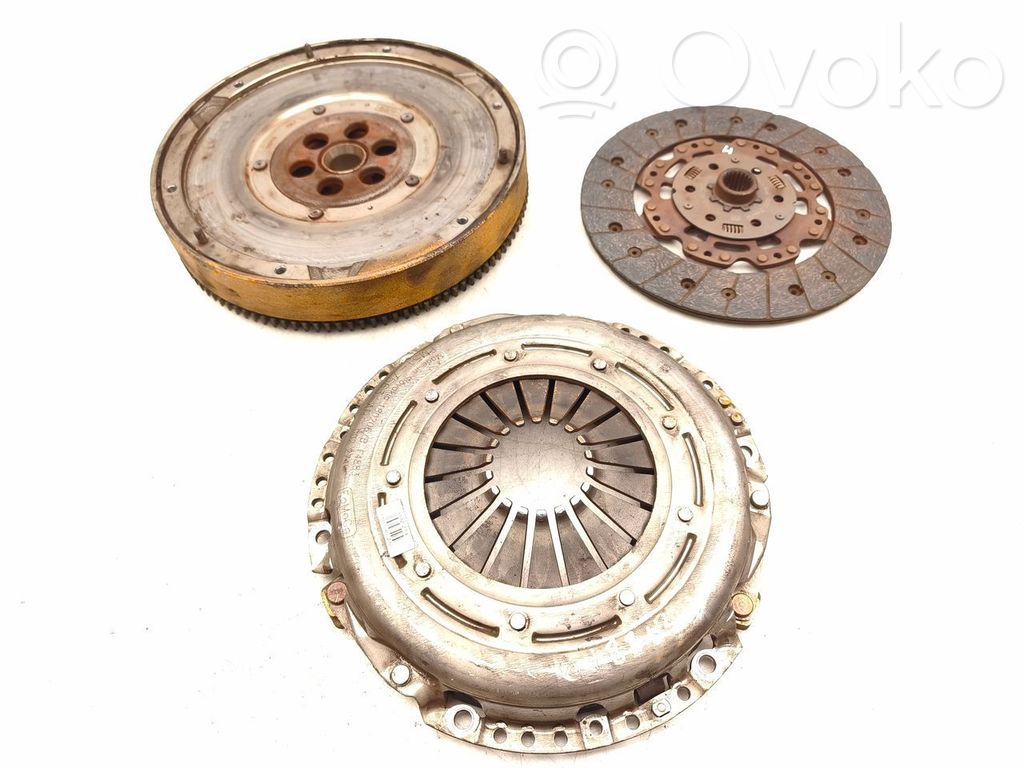 Ford Kuga II Kit d'embrayage 