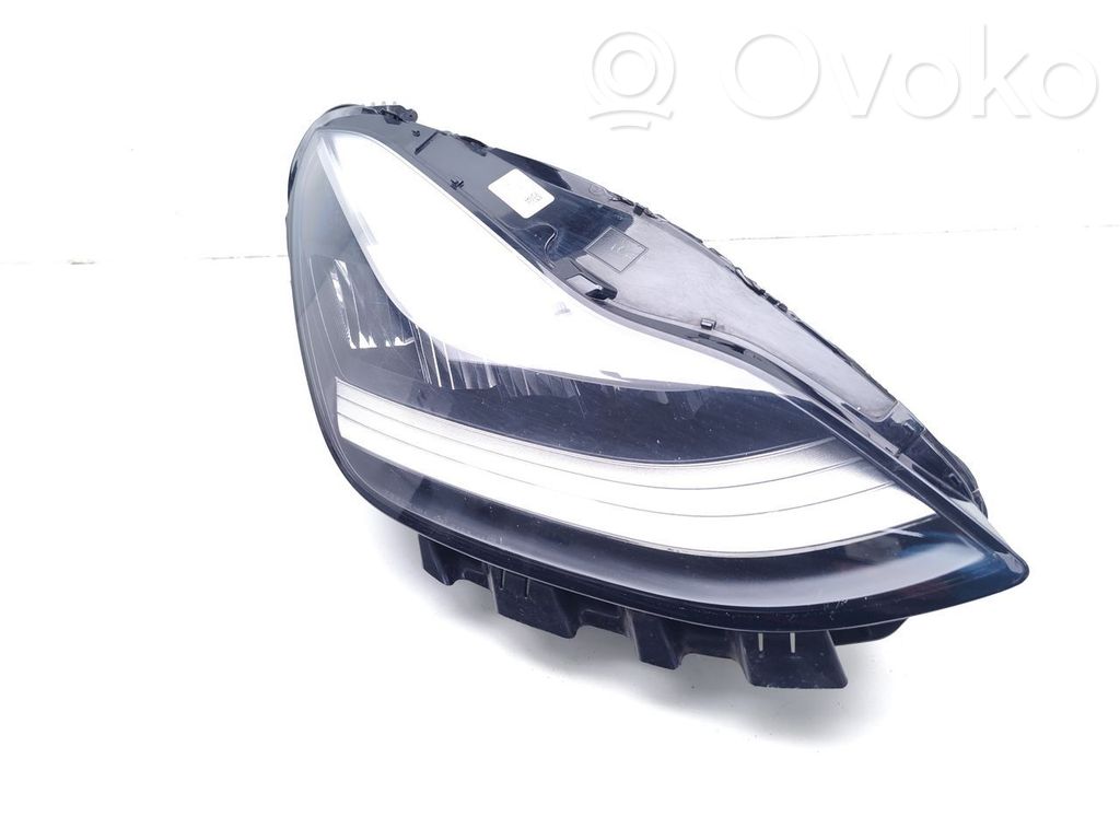 Tesla Model 3 Lampa przednia
