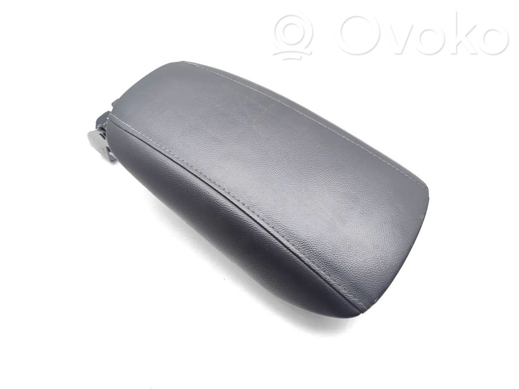 Armrest   DS73F045C74CD