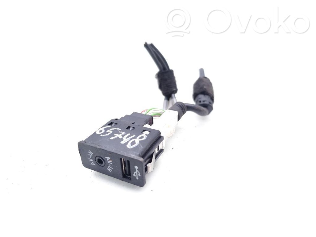 Mini One - Cooper Coupe R56 Connettore plug in USB 