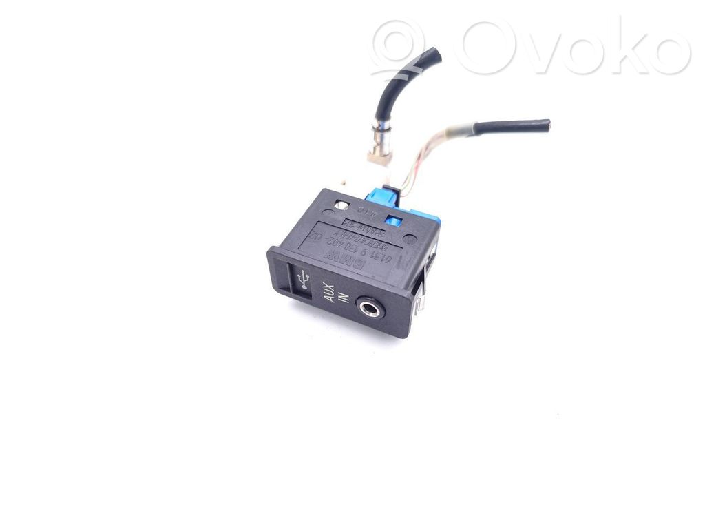 USB-Anschluss   9138402,6131913840202