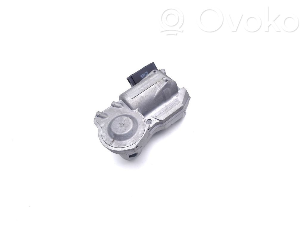 Ohjauspyörän lukitus   A2034621130