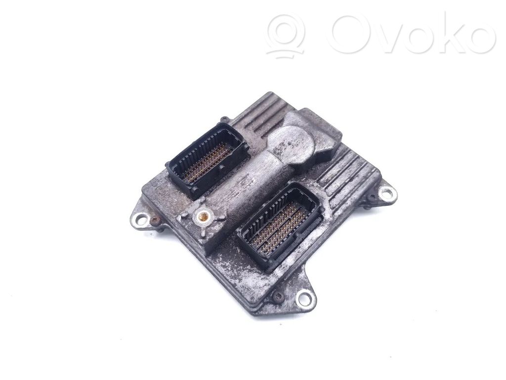 Opel Zafira B Engine control unit/module 