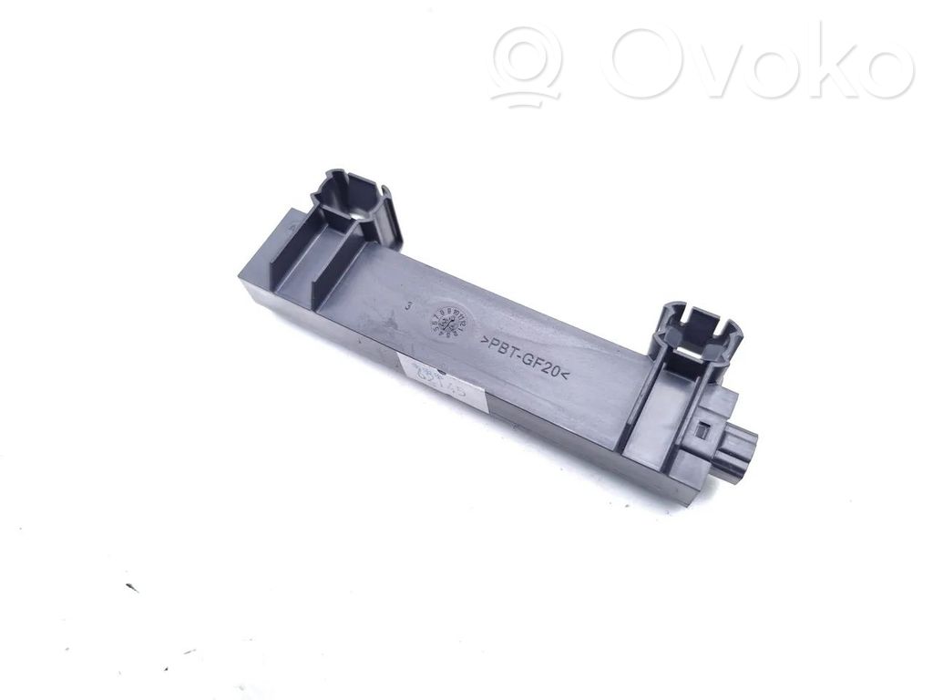 Skoda Enyaq iV Interior comfort aerial antenna 