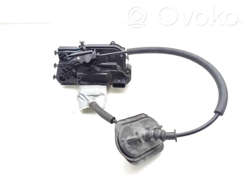 Ford Focus Priekšpusē slēdzene 