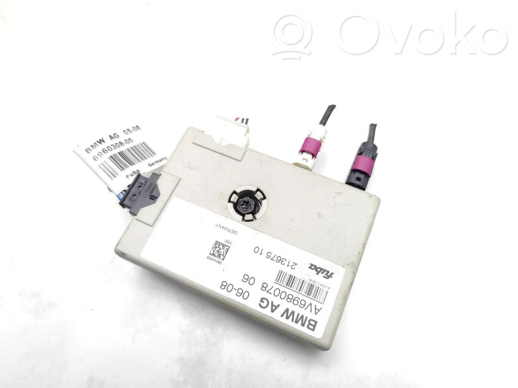 BMW 3 E90 E91 Antenas pastiprinātājs 