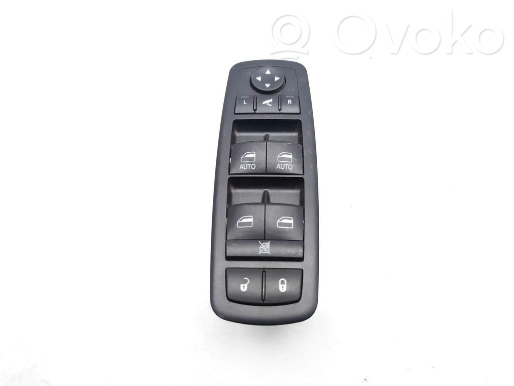 Jeep Cherokee Electric window control switch 