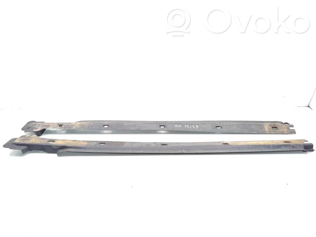 Placa protectora del centro/medio   1EA825202A