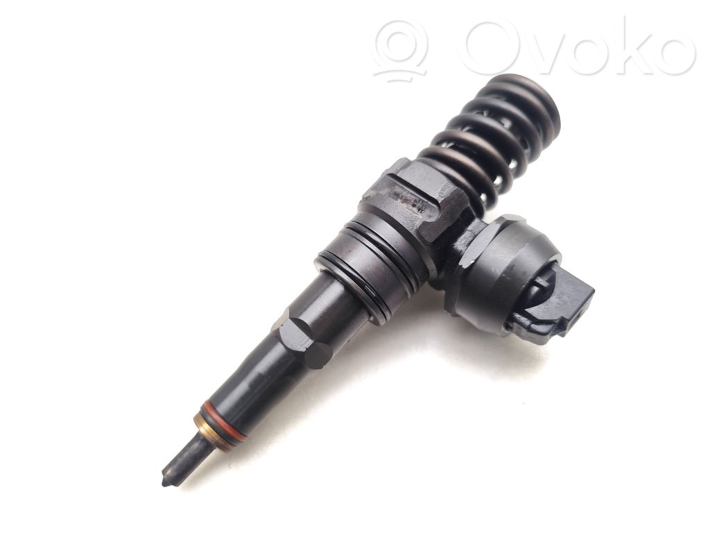 Inyector de combustible   038130073BJ,0414720229