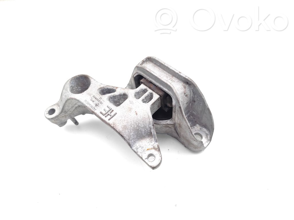 Renault Clio V Engine mount bracket 