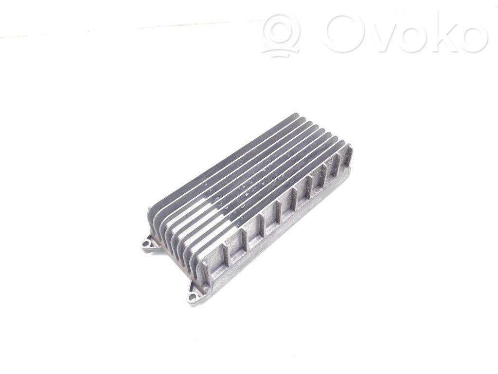 Audi A5 8T 8F Vahvistin 