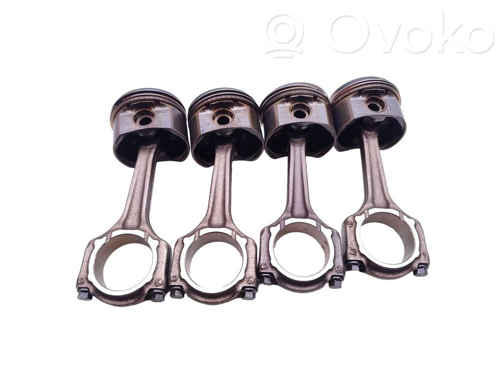Fiat 500 Piston cu bielă 