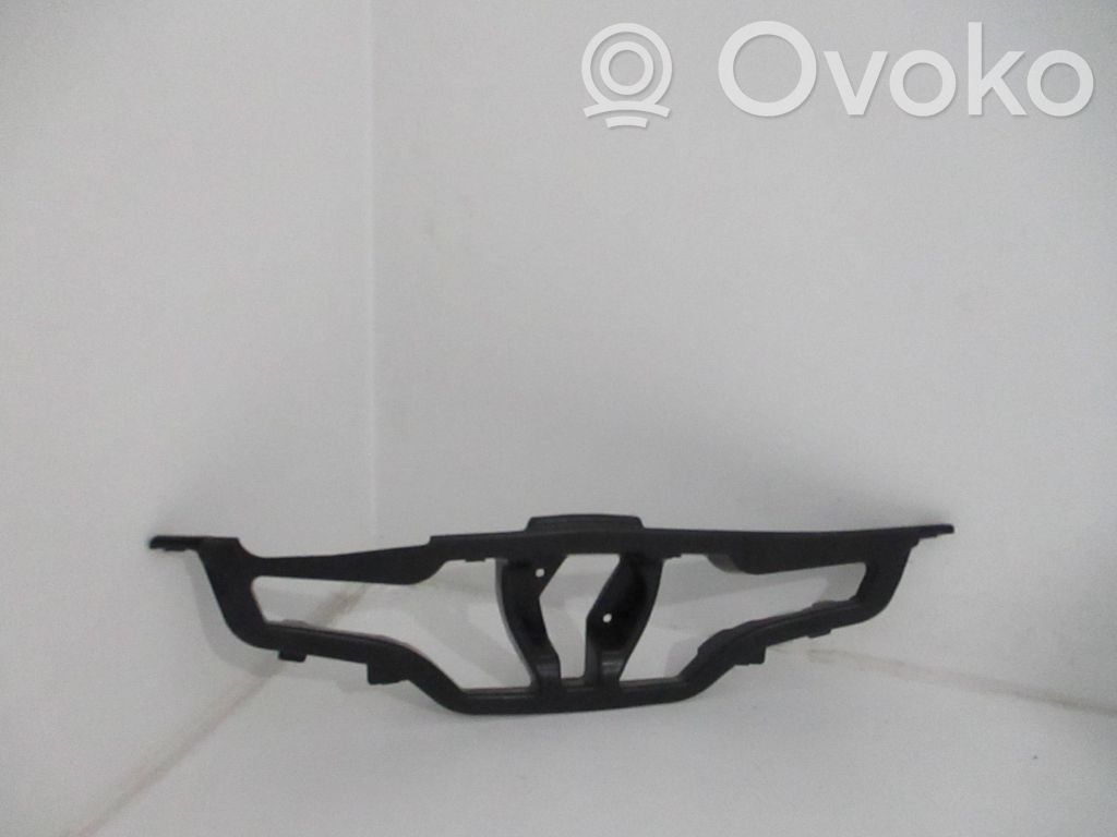 Renault Clio IV Front bumper upper radiator grill 