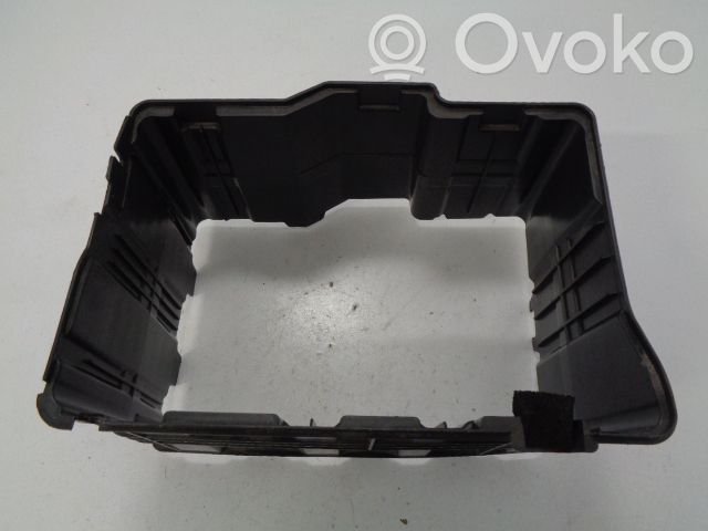 Renault Clio IV Akumuliatoriaus dėžė 