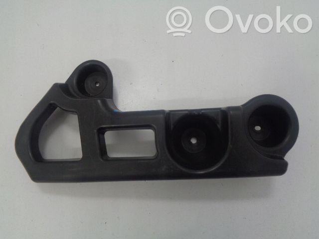 Renault Clio IV Rear bumper mounting bracket 