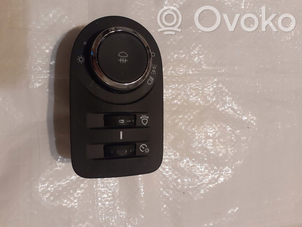 Opel Corsa E Light switch 