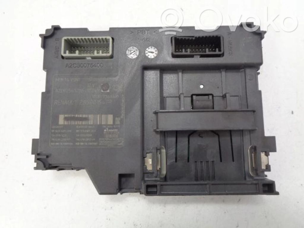 Renault Clio IV Ignition key card reader 
