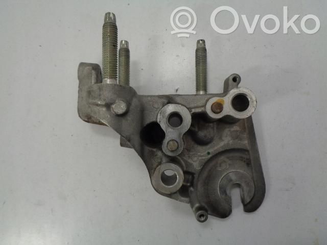 Ford Galaxy Engine mounting bracket 