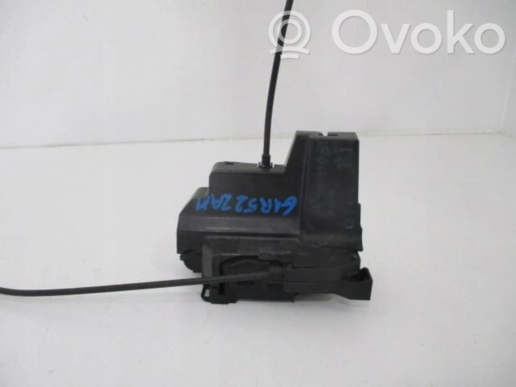 Renault Clio III Aizmugurē slēdzene 