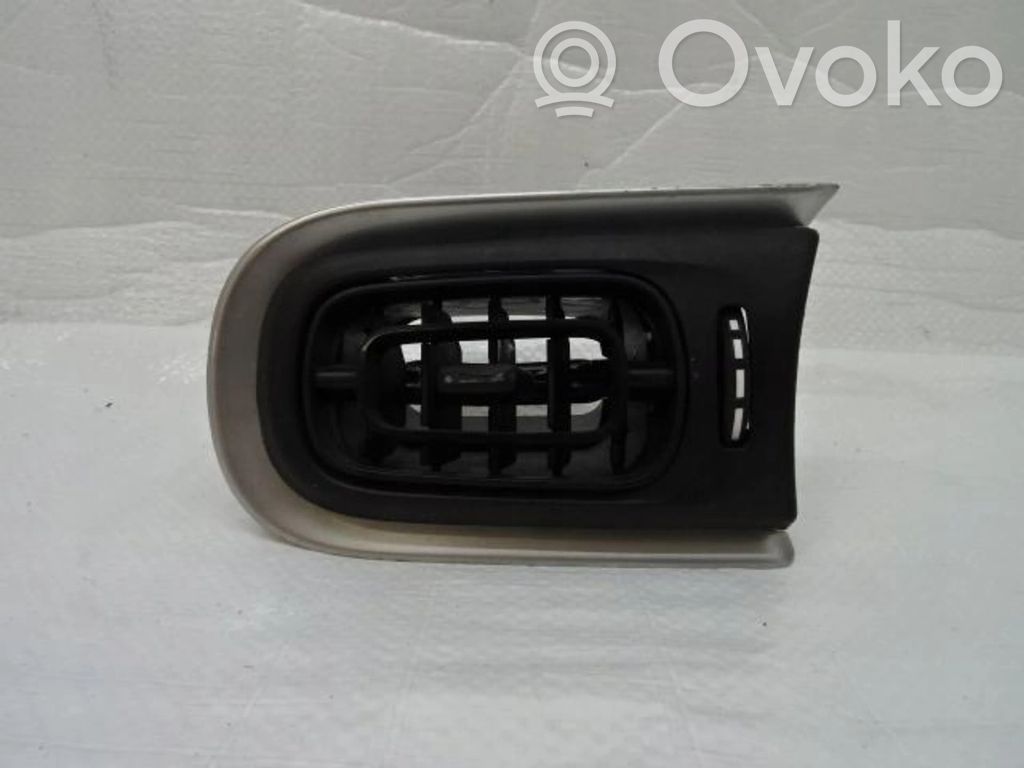 Citroen C3 Garniture, panneau de grille d'aération latérale 