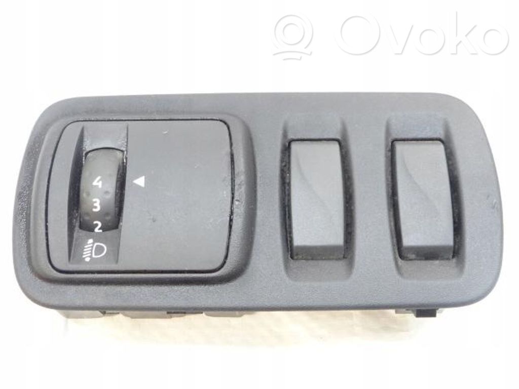 Renault Kadjar Headlight level height control switch 