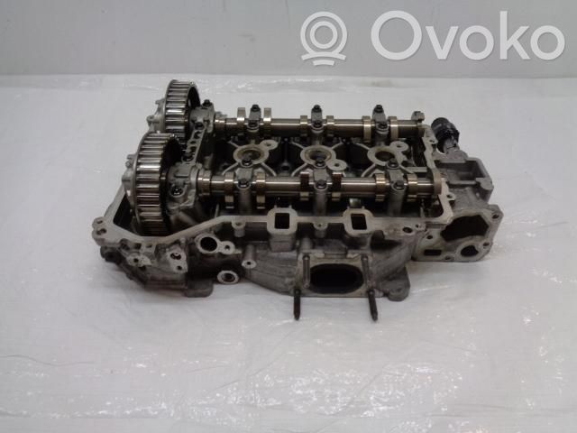 Peugeot 208 II Engine head 