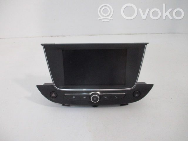 Opel Crossland X Stacja multimedialna GPS / CD / DVD 