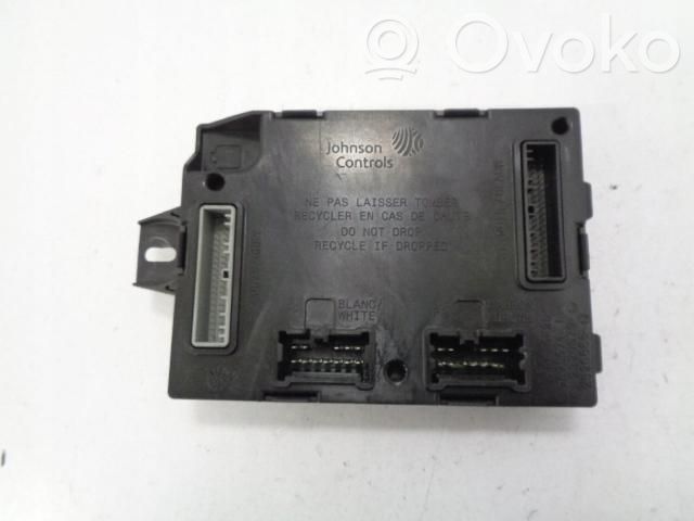 Renault Clio I Comfort/convenience module 