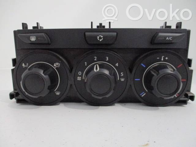 Climate control unit   400010004