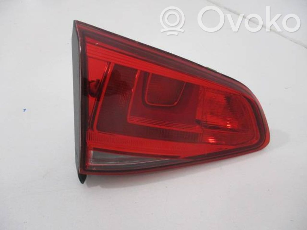 Volkswagen Golf VII Lampy tylnej klapy bagażnika 