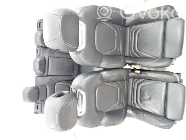 Interior set   GRZANE
