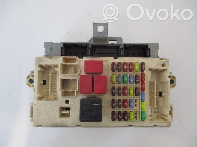 Alfa Romeo 159 Fuse module 