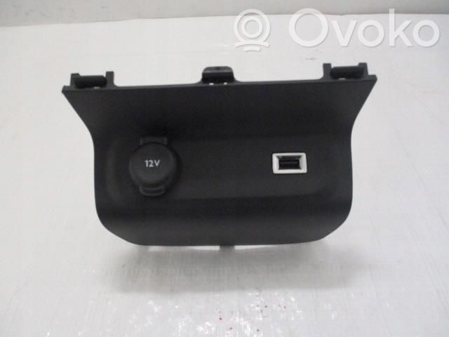 Enchufe conector USB   9829485677