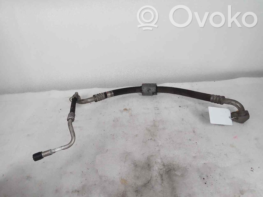 BMW 3 E92 E93 Ilmastointilaitteen putki (A/C) 