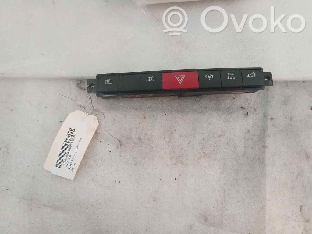 Light switch   30281005