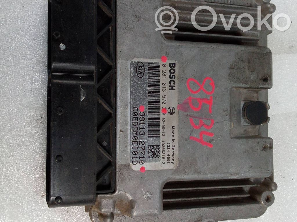 Unidad de control/módulo del motor   0281013570
