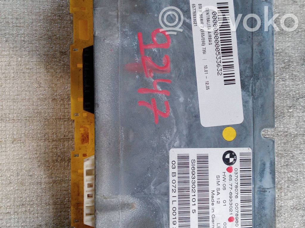 Unidad de control/módulo del Airbag   65776933021