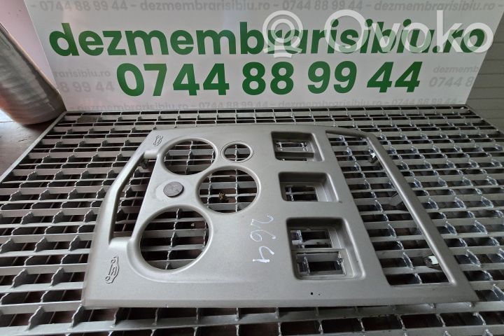 Dacia Logan I Consola central 
