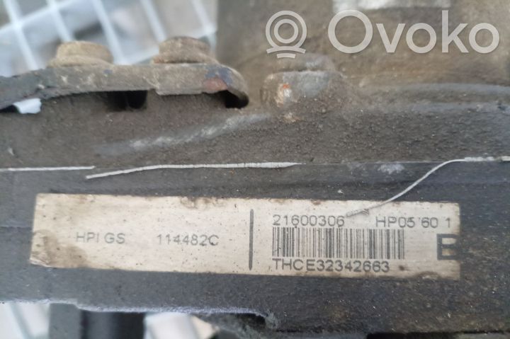Power steering pump   21600306