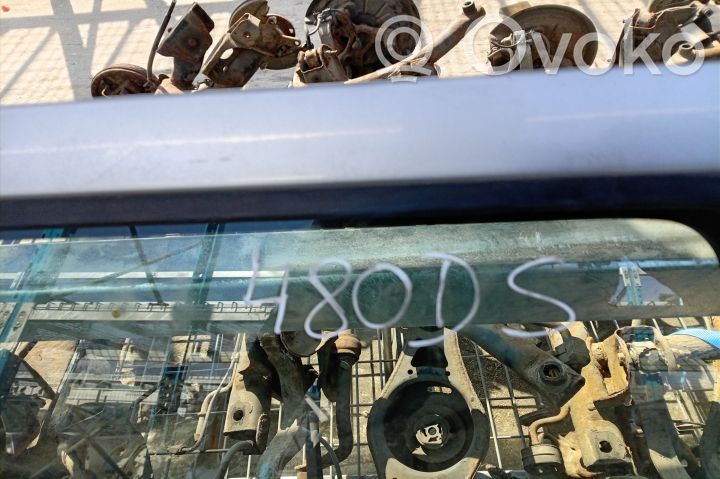 Rear door   1496866
