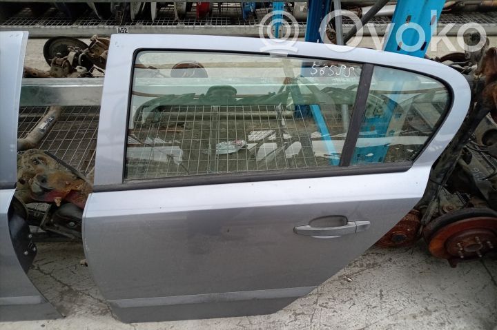 Opel Astra H Puerta trasera 