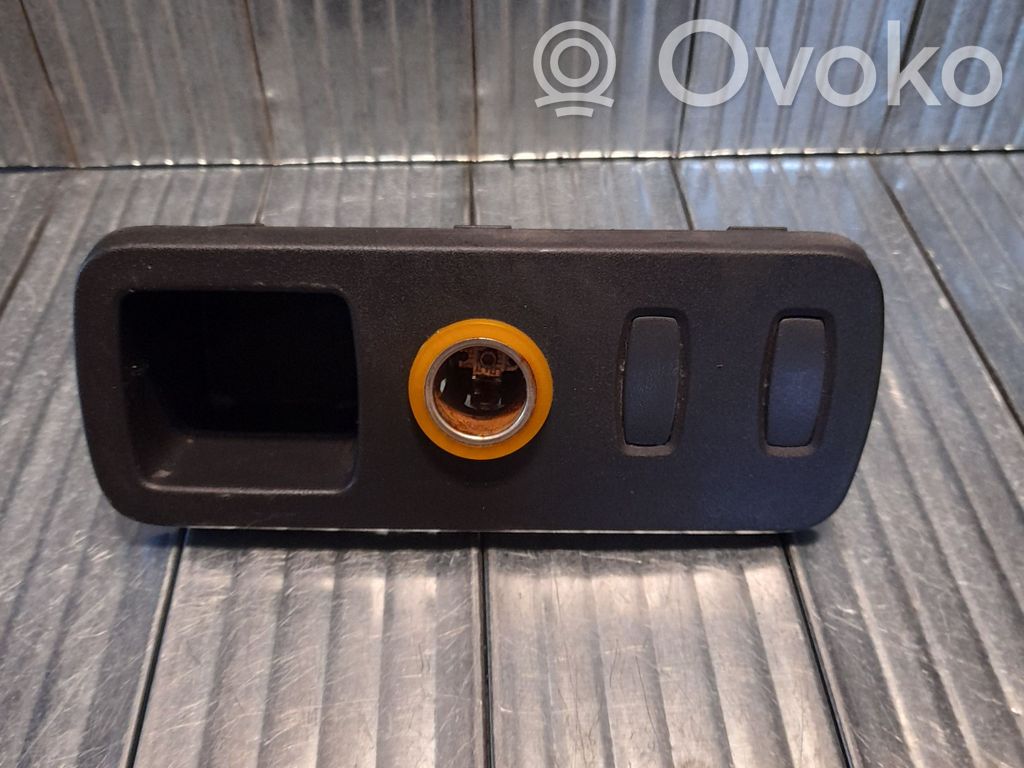 Other switches/knobs/shifts   251630022R