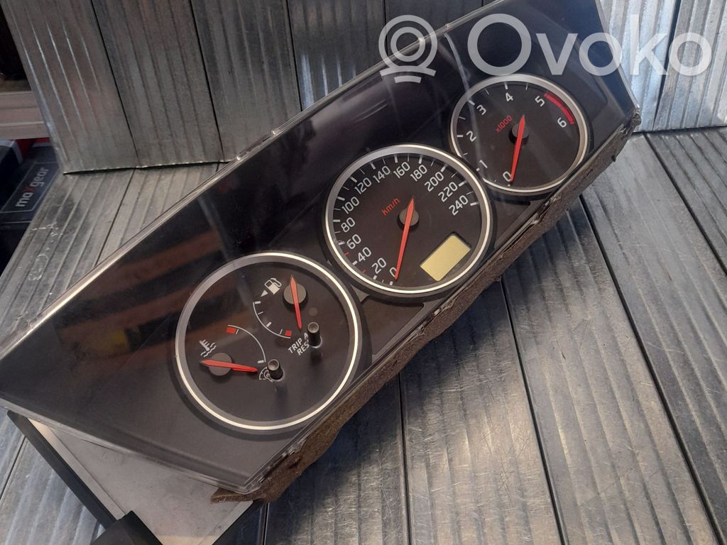 Nissan Primera Compteur de vitesse tableau de bord 