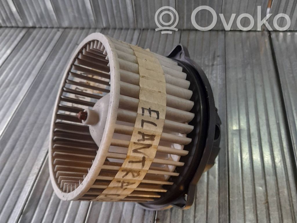 Hyundai Elantra Ventilator aerotermă 