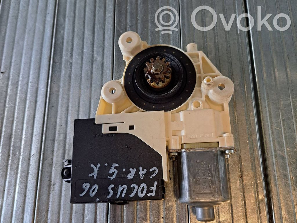 Ford Focus Rear door window regulator motor 