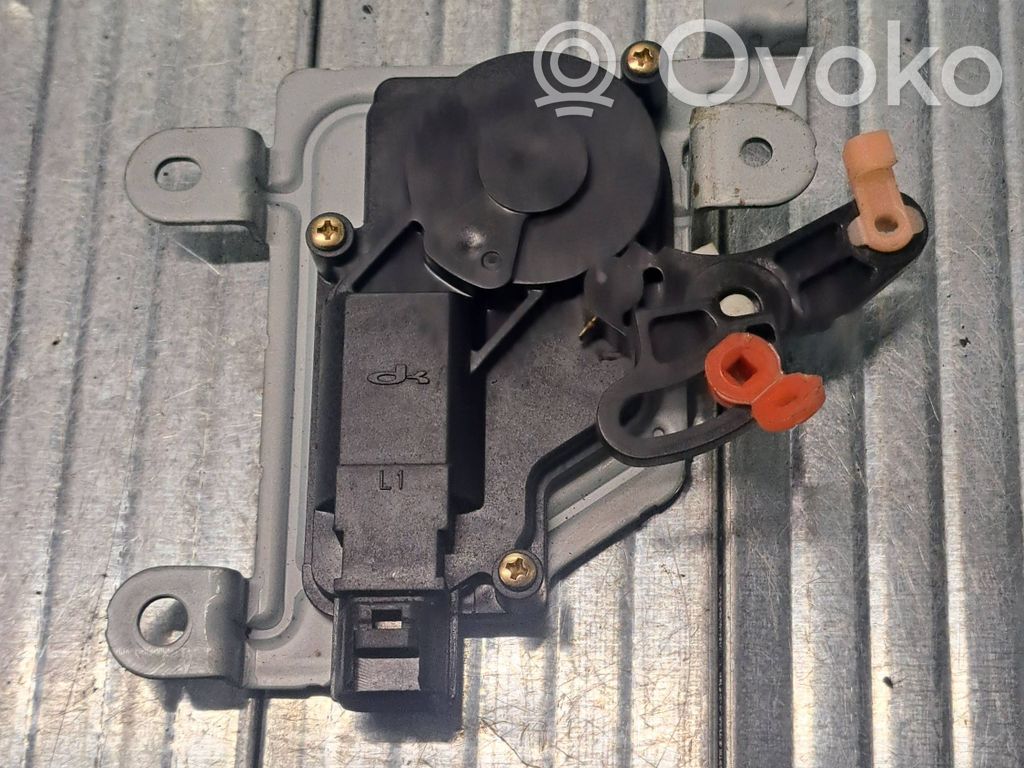 KIA Sorento Spynos varikliukas galinio dangčio 