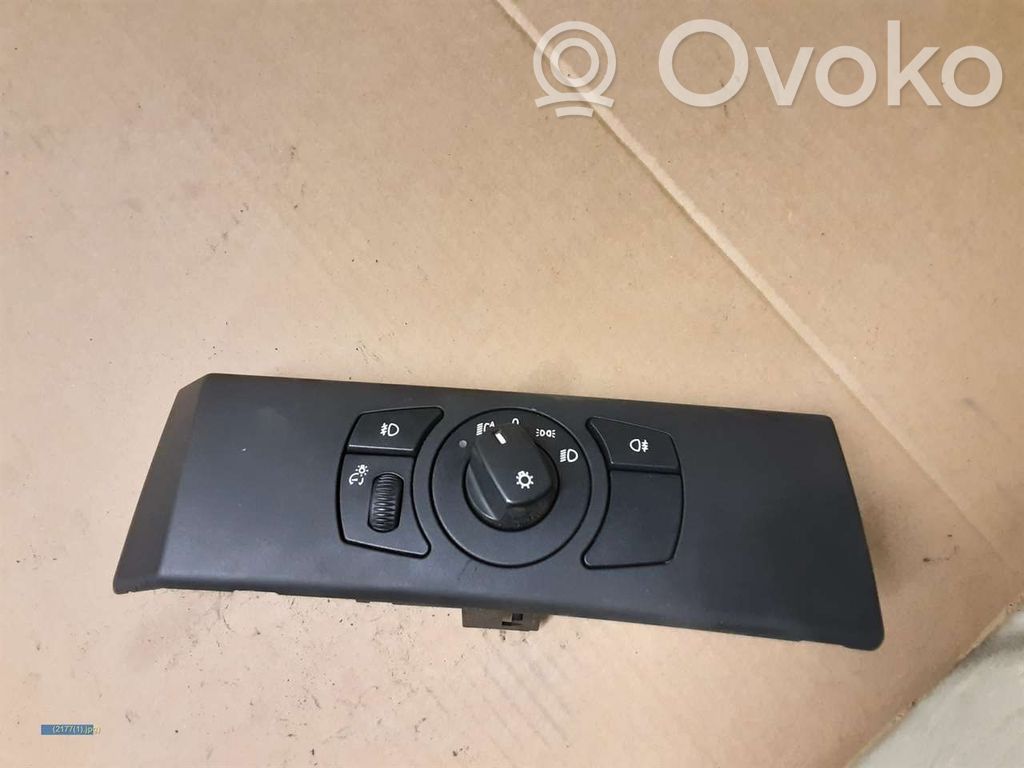 Šviesų jungtukas   6953735
