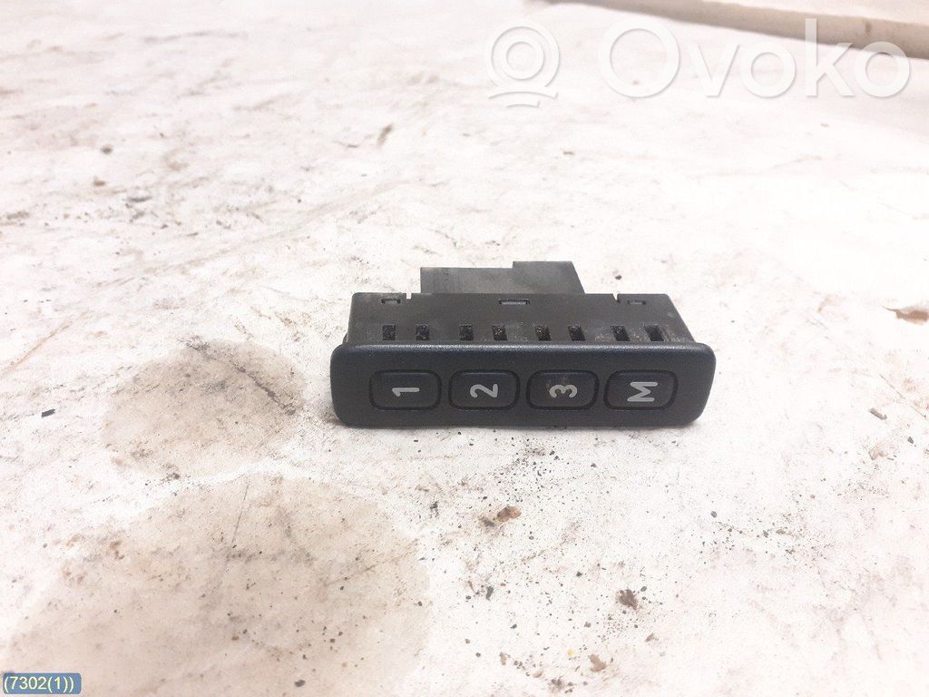 Seat memory switch   5450192