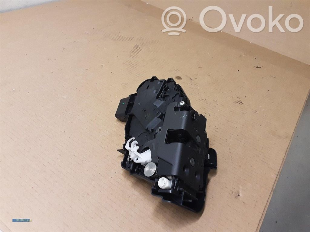 Volvo V50 Aizmugurē slēdzene 
